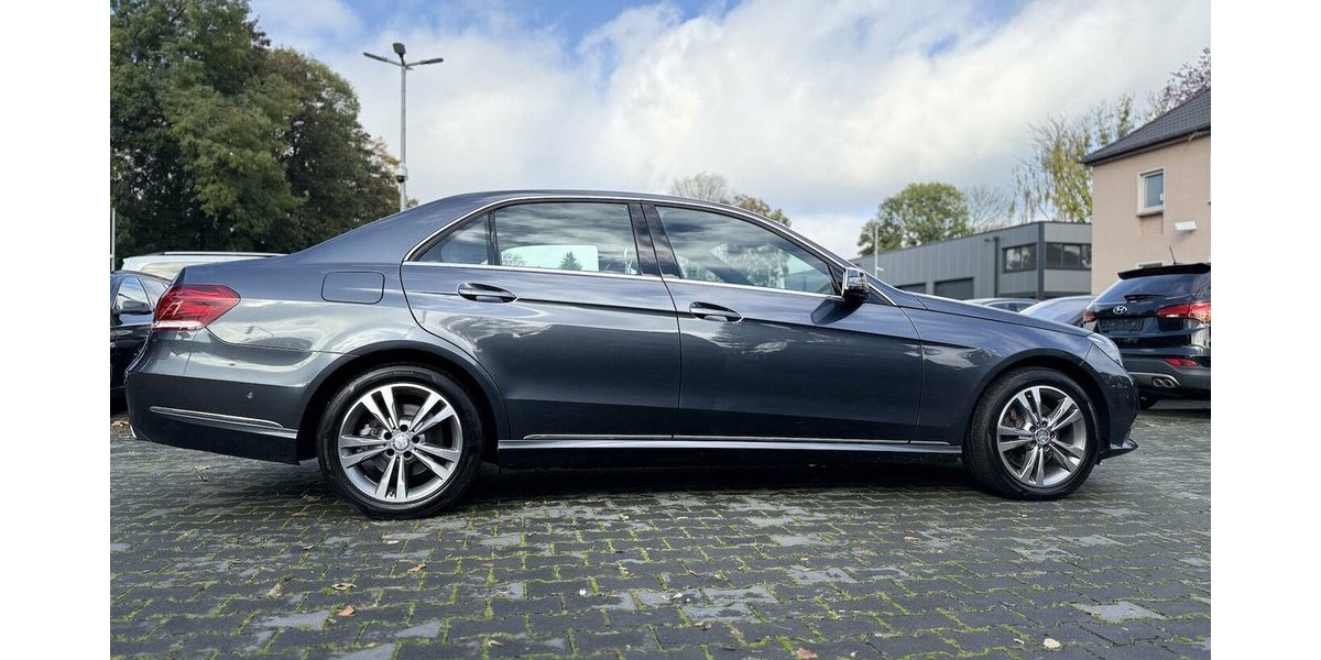 Mercedes-Benz E 350 d/ PANO / Kamera / Leder / Navi / EURO 6 100.000 km 21.900 &euro; Mönchengladbach 41066