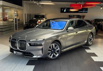 BMW i7 43.273 km 72.750 &euro; Mülheim an der Ruhr 45472