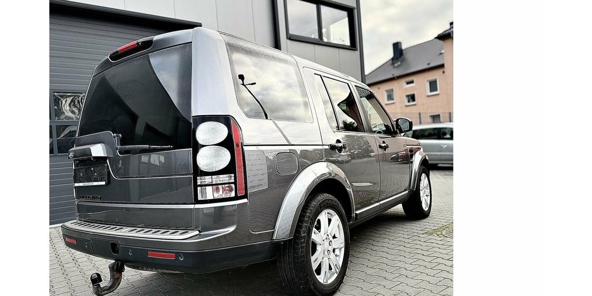 Land Rover Discovery SDV6 / HSE / Kamera / Pano / 7 Sitze 199.000 km 18.900 &euro; Mönchengladbach 41066