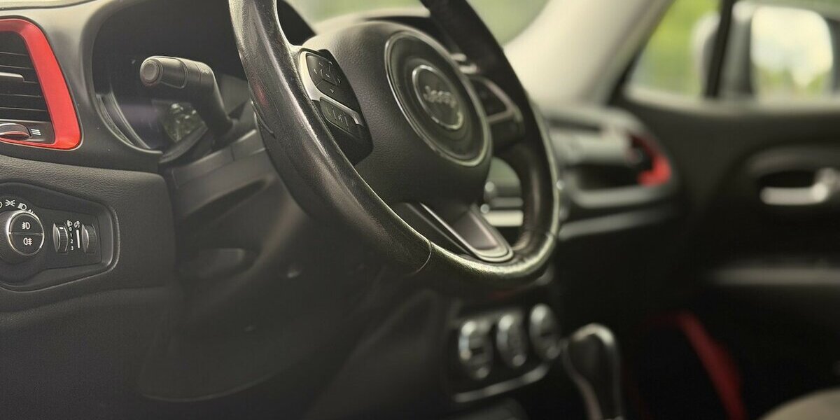 Jeep Renegade Trailhawk / 4WD / KeylessGO / Pano 100.000 km 14.990 &euro; Mönchengladbach 41066