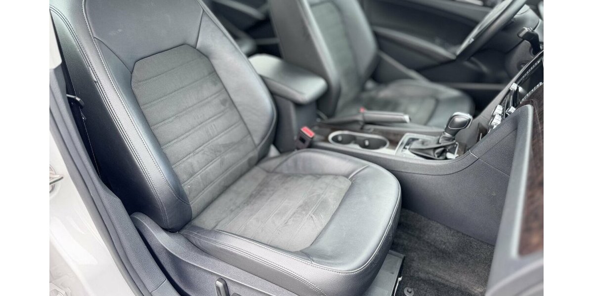VW Passat 2,0 TDI Highline / Leder / SHD / Keyless 228.000 km 8.900 &euro; Mönchengladbach 41066
