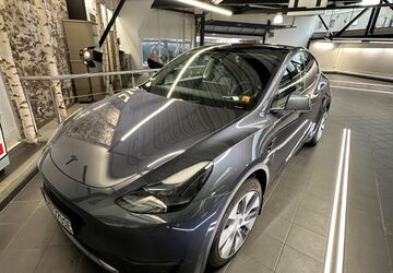 Tesla Model Y 58.000 km 39.000 &euro; Düsseldorf 40470