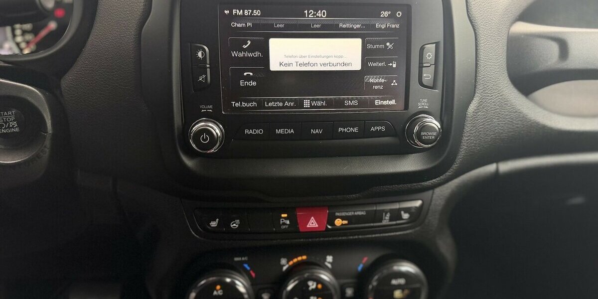 Jeep Renegade Trailhawk / 4WD / KeylessGO / Pano 100.000 km 14.990 &euro; Mönchengladbach 41066