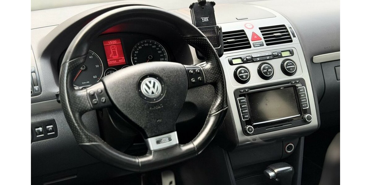 VW Touran R-Line / Leder / 7 Sitze / 1.Hd / Navi 125.000 km 11.900 &euro; Mönchengladbach 41066