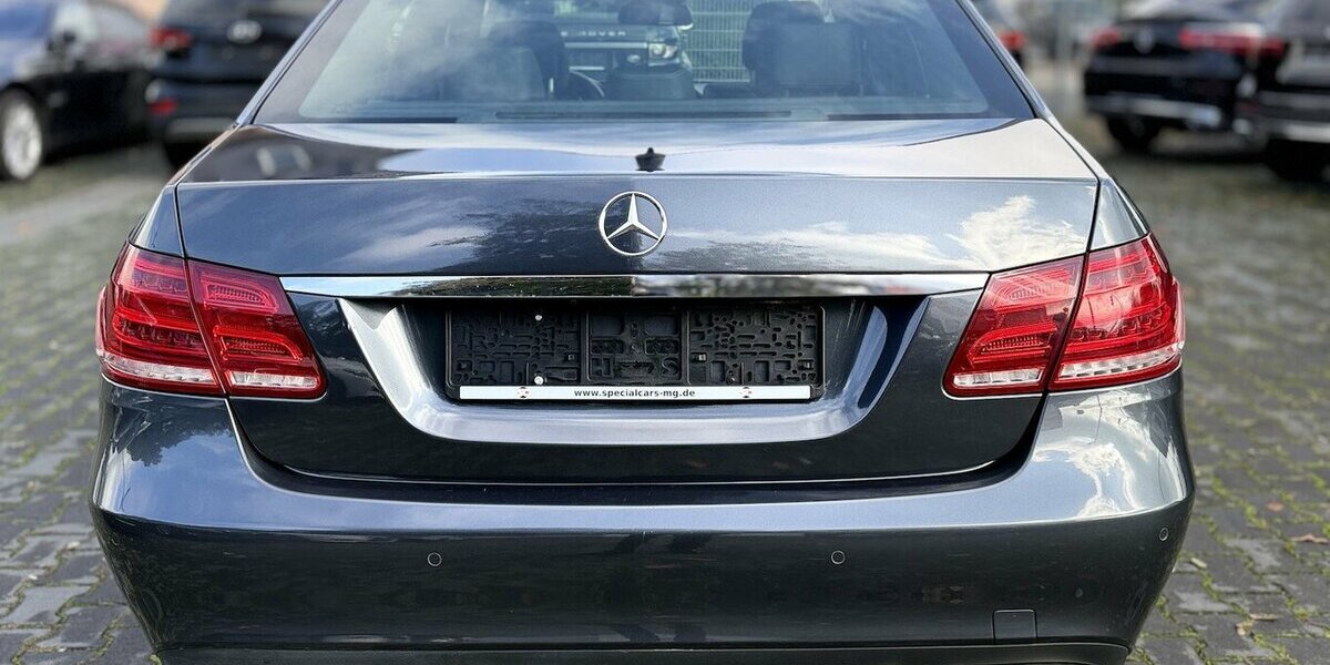 Mercedes-Benz E 350 d/ PANO / Kamera / Leder / Navi / EURO 6 100.000 km 21.900 &euro; Mönchengladbach 41066