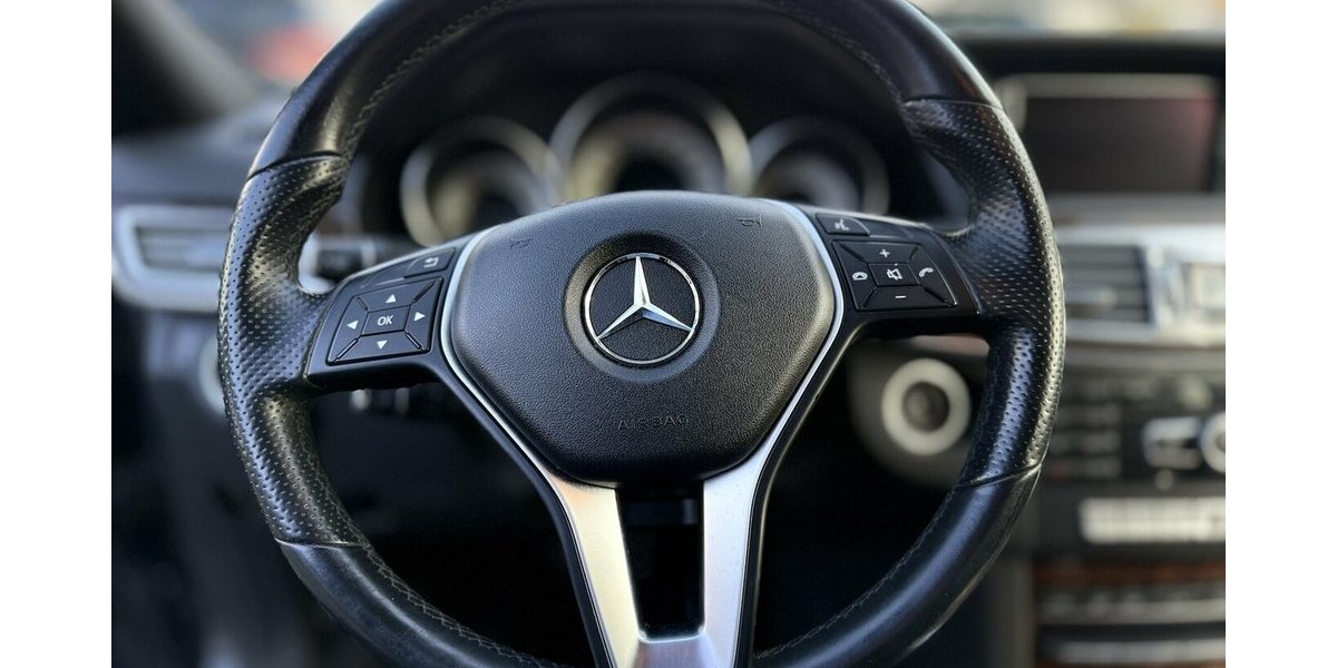 Mercedes-Benz E 350 d/ PANO / Kamera / Leder / Navi / EURO 6 100.000 km 21.900 &euro; Mönchengladbach 41066