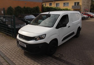 Peugeot Partner 93.500 km 11.850 &euro; Duisburg 47139
