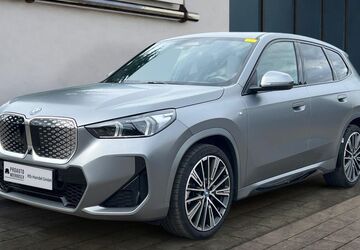 BMW iX1 22.600 km 49.999 &euro; Meerbusch 40668