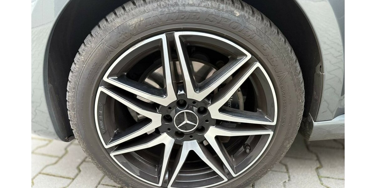 Mercedes-Benz V 300 d Lang / AMG Paket / 4MATIC / Leder / AHK 70.000 km 52.900 &euro; Mönchengladbach 41066