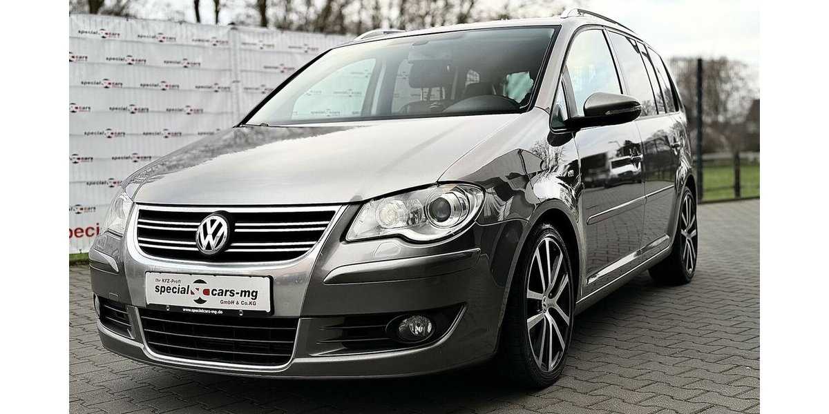 VW Touran R-Line / Leder / 7 Sitze / 1.Hd / Navi 125.000 km 11.900 &euro; Mönchengladbach 41066