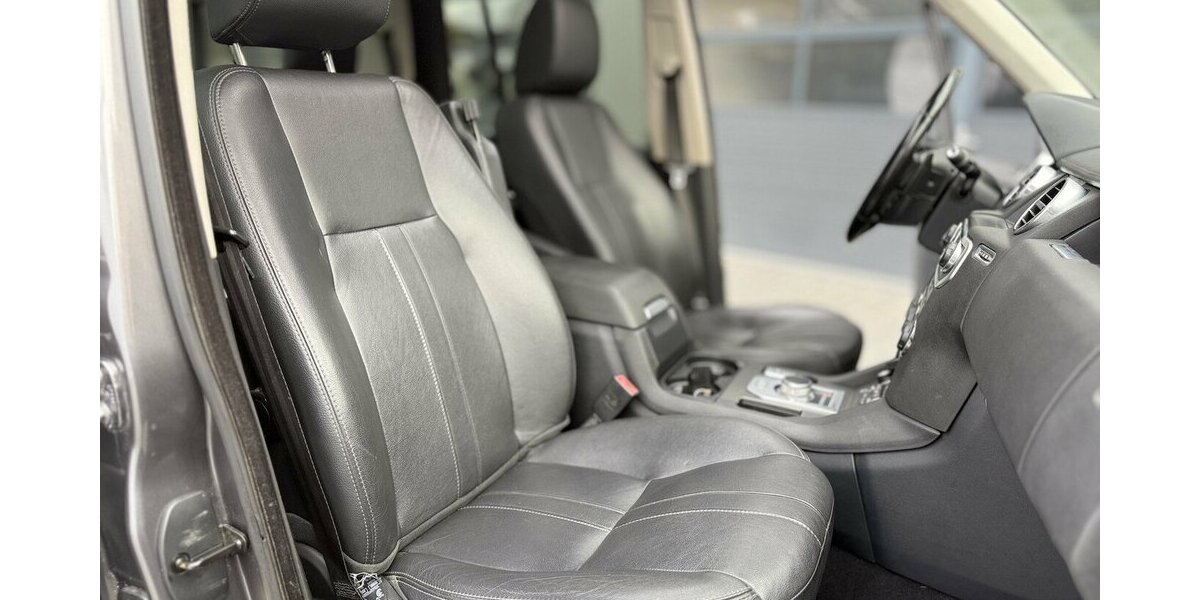 Land Rover Discovery SDV6 / HSE / Kamera / Pano / 7 Sitze 199.000 km 18.900 &euro; Mönchengladbach 41066