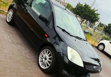 Ford Fiesta 229.505 km 1.450 &euro; düsseldorf 40479