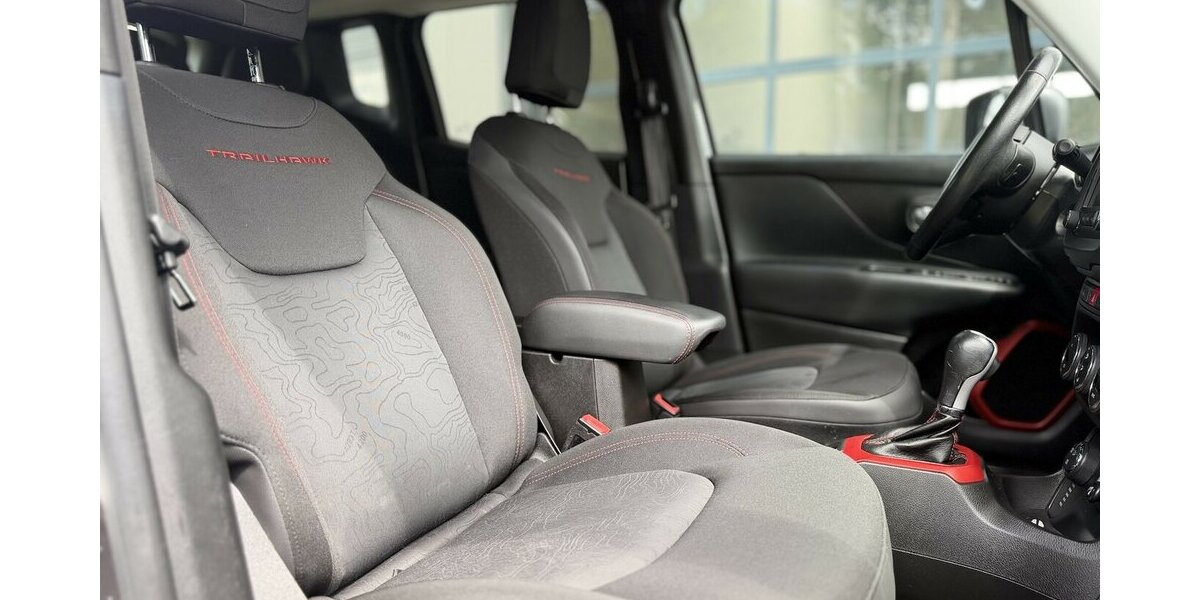 Jeep Renegade Trailhawk / 4WD / KeylessGO / Pano 100.000 km 14.990 &euro; Mönchengladbach 41066