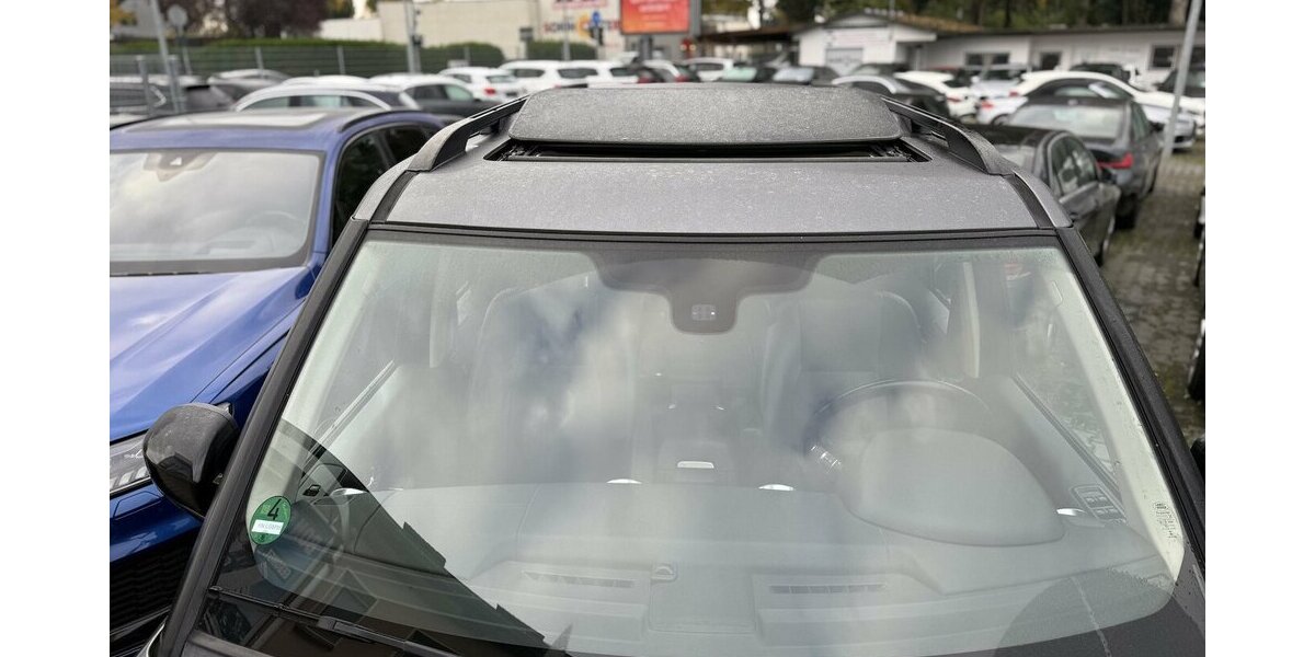 Land Rover Discovery SDV6 / HSE / Kamera / Pano / 7 Sitze 199.000 km 18.900 &euro; Mönchengladbach 41066