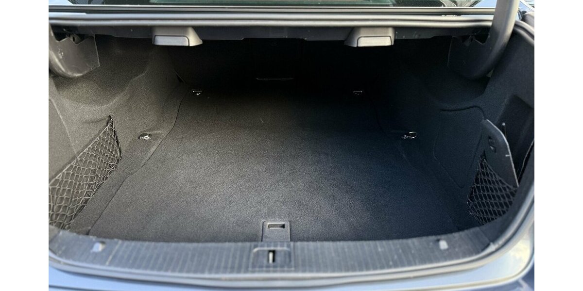 Mercedes-Benz E 350 d/ PANO / Kamera / Leder / Navi / EURO 6 100.000 km 21.900 &euro; Mönchengladbach 41066