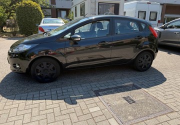Ford Fiesta 121.237 km 3.600 &euro; Neuss 41469