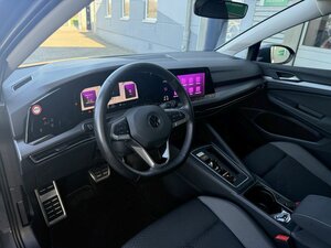 VW GOLF VIII 2.0 TDI Active +Ambiente+CarPlay+Navi+ 71.775 km 20.890 &euro; Meerbusch 40667