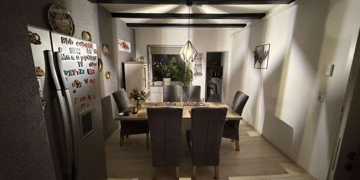 Etagenwohnung Mönchengladbach Nord - 4 Zimmer, 121 m&sup2;, 1.210&euro; | Angebot:27397819