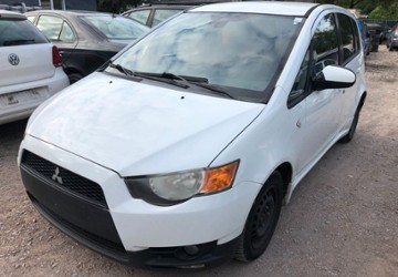 Mitsubishi Colt 221.456 km 1.290 &euro; Düsseldorf 40231
