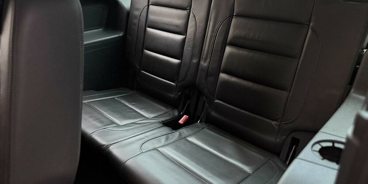 VW Touran R-Line / Leder / 7 Sitze / 1.Hd / Navi 125.000 km 11.900 &euro; Mönchengladbach 41066