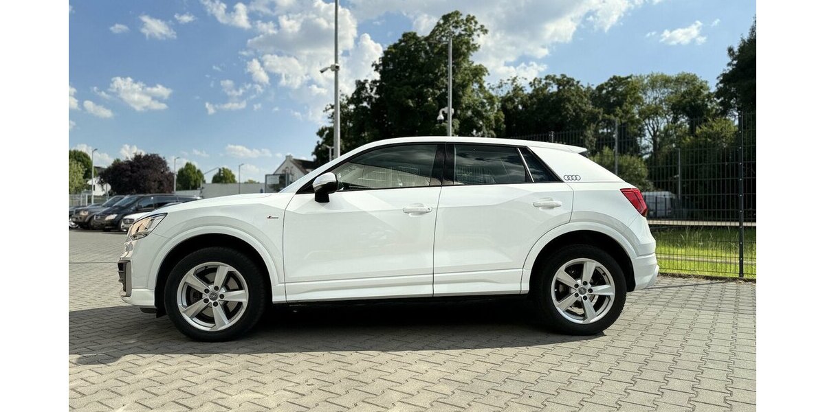 Audi Q2 35 TDI Sport / S Line / KeylessGO / AHK 55.000 km 24.680 &euro; Mönchengladbach 41066