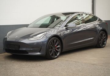 Tesla Model 3 99.998 km 25.950 &euro; Mönchengladbach 41236