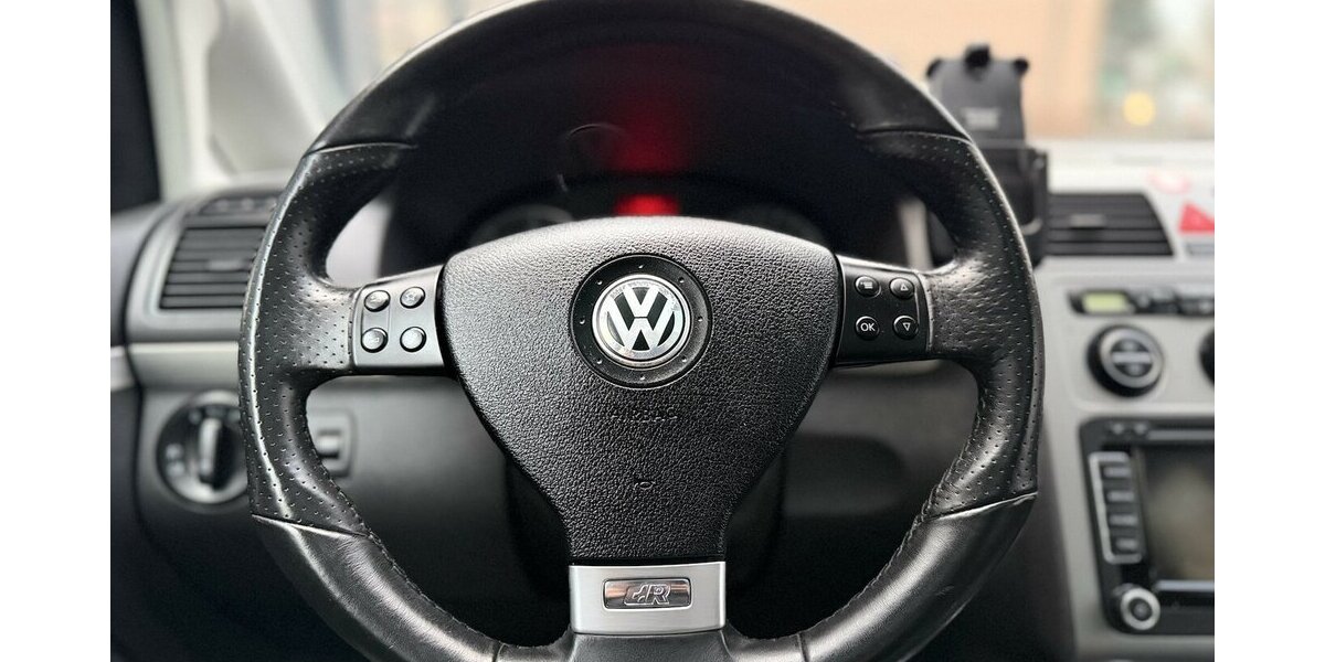 VW Touran R-Line / Leder / 7 Sitze / 1.Hd / Navi 125.000 km 11.900 &euro; Mönchengladbach 41066