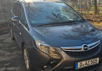 Opel Zafira Tourer 200.000 km 5.900 &euro; Düsseldorf 40547