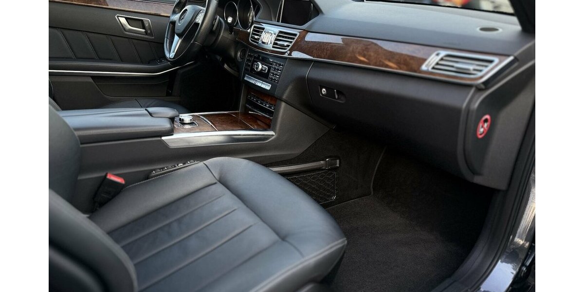 Mercedes-Benz E 350 d/ PANO / Kamera / Leder / Navi / EURO 6 100.000 km 21.900 &euro; Mönchengladbach 41066