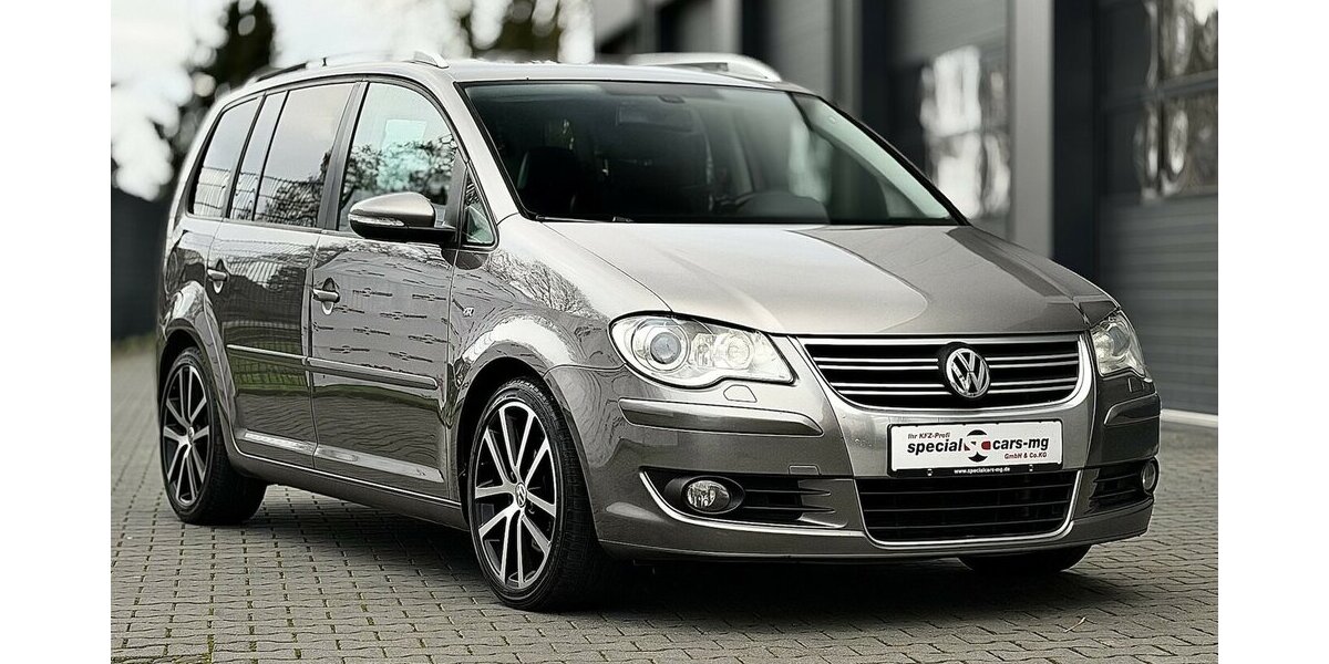 VW Touran R-Line / Leder / 7 Sitze / 1.Hd / Navi 125.000 km 11.900 &euro; Mönchengladbach 41066