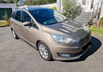 Ford Grand C-Max 106.700 km 10.990 &euro; Düsseldorf 40591